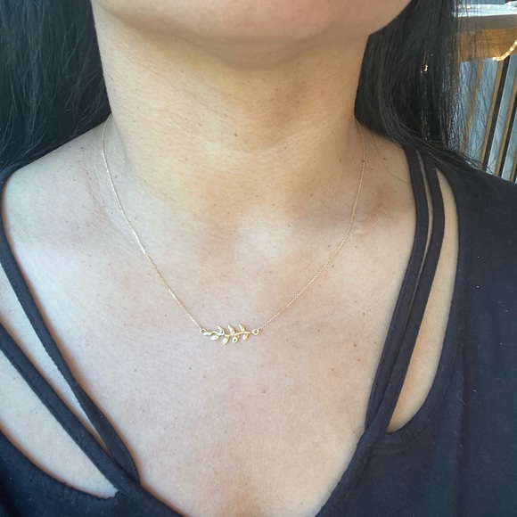 14k Italian solid gold olive tree branch necklace - Picture 11 of 11